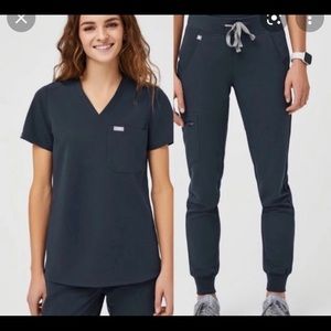 FIGS Dark Harbor Catarina Top XS and Zamora Joggers XS